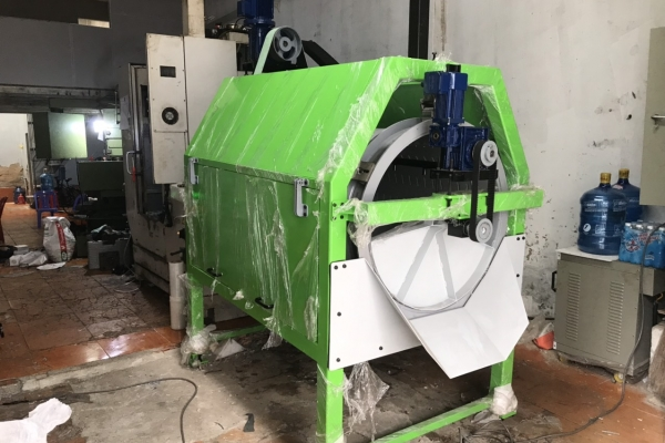 Máy rửa củ lồng xoay giải pháp làm sạch nhanh, tiết kiệm cho cơ sở sản xuất